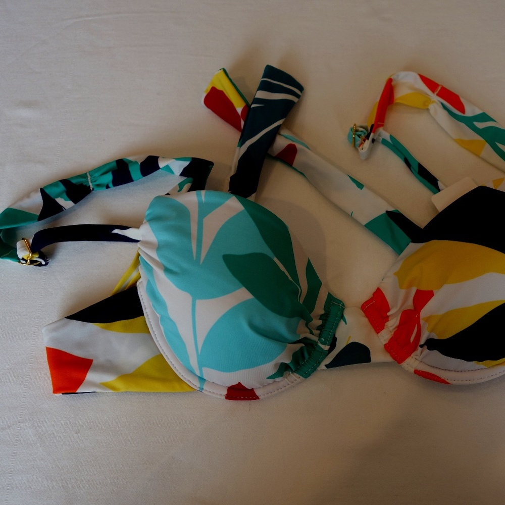 Tommy Bahama Tropical Leaf Underwire Over the Shoulder Bikini Top